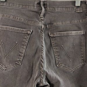 Mother high waisted Looker ankle fray jeans in Finders Keepers sz. 27